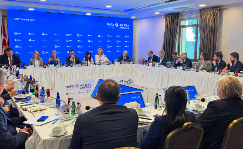 26070X-NATO-Allies in Ankara-Johanna Green